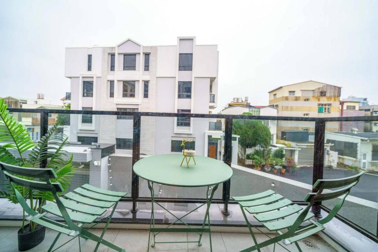 Sunlight Forest Homestay Tainan Exterior photo