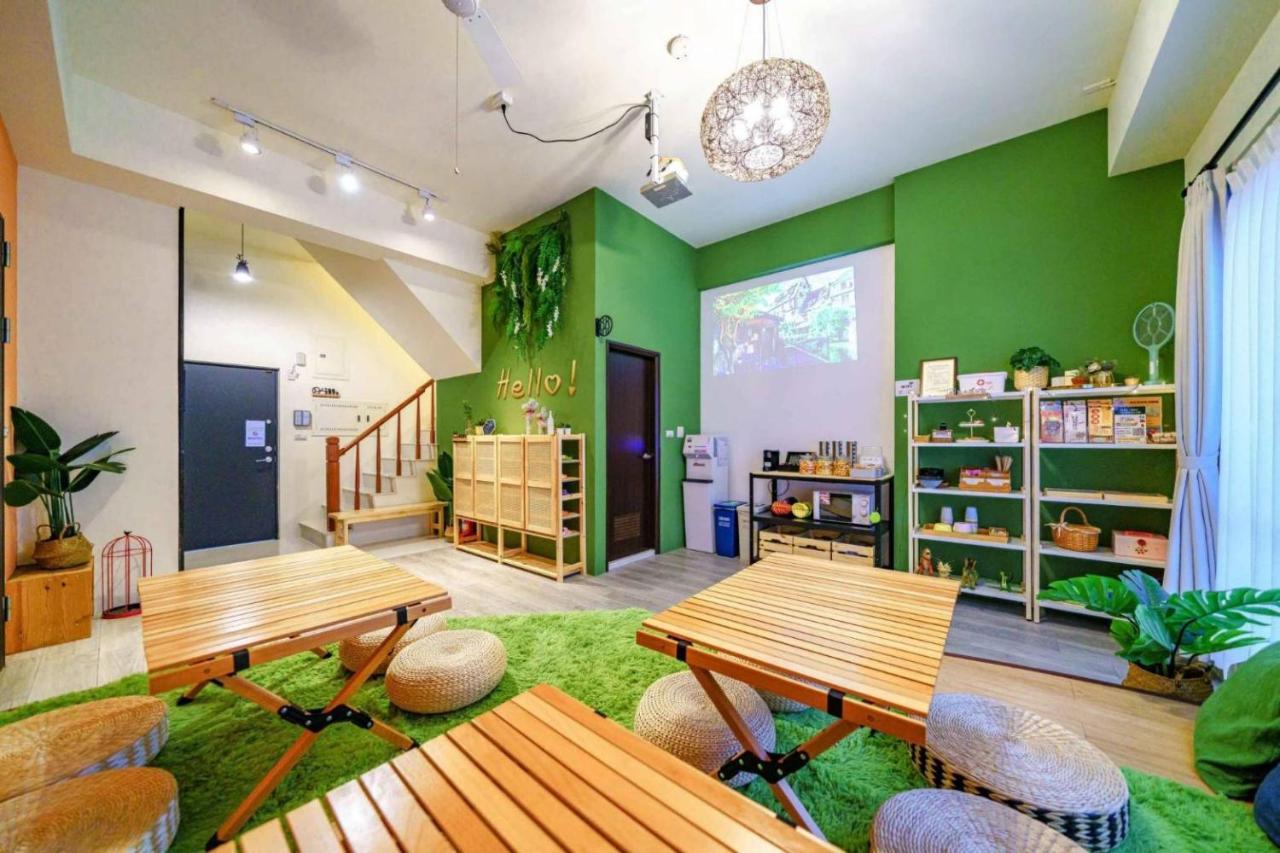 Sunlight Forest Homestay Tainan Exterior photo