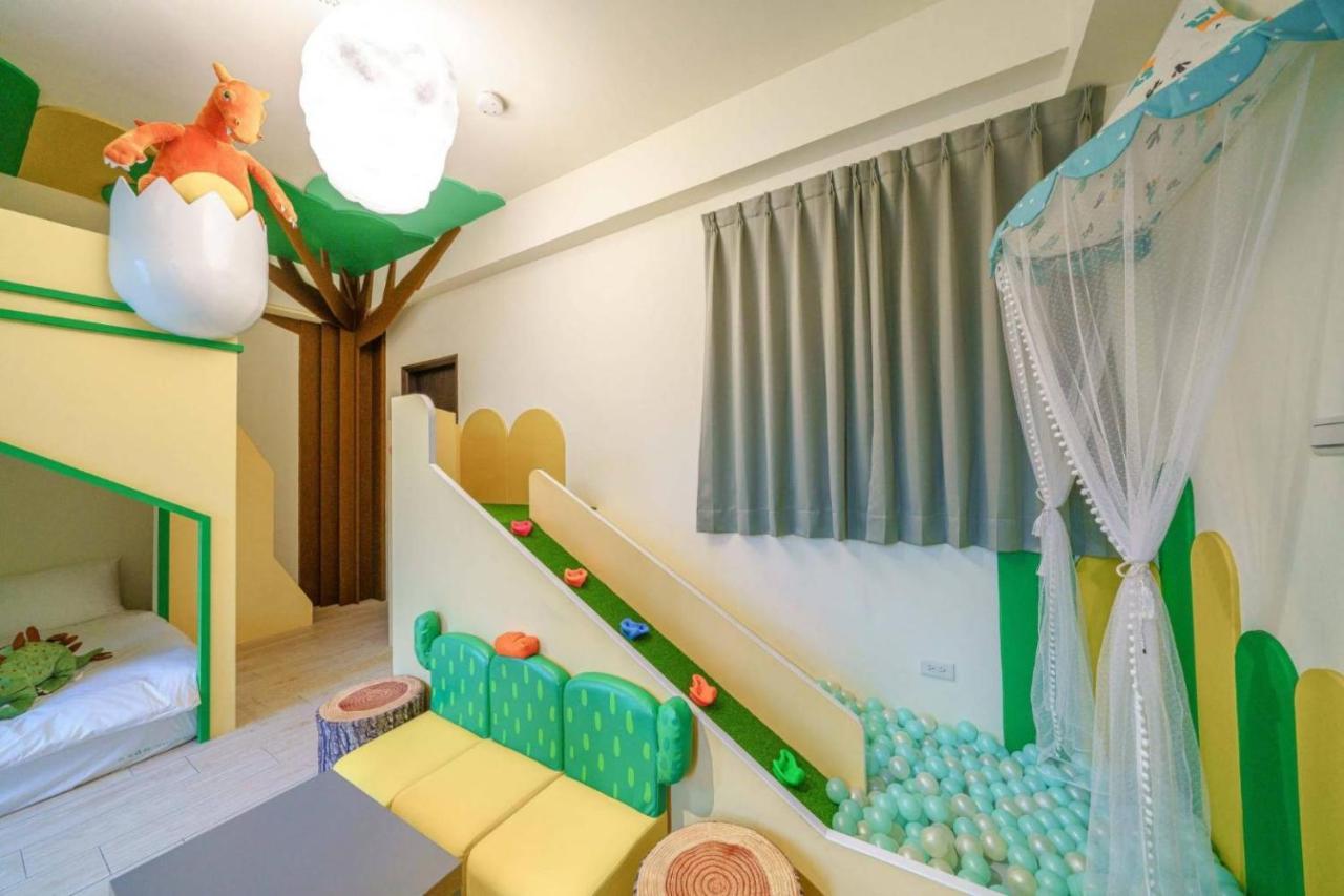 Sunlight Forest Homestay Tainan Exterior photo