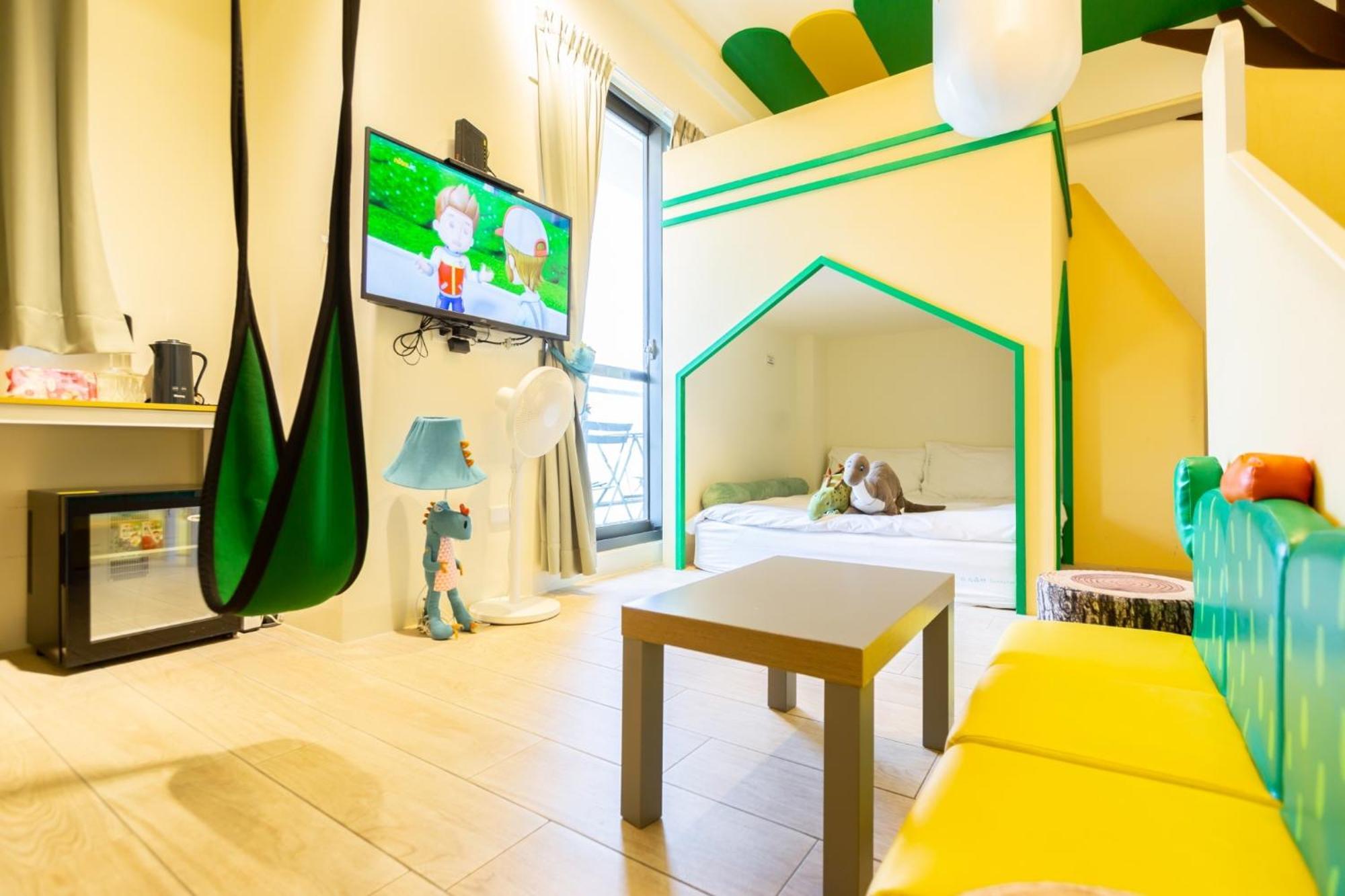 Sunlight Forest Homestay Tainan Exterior photo